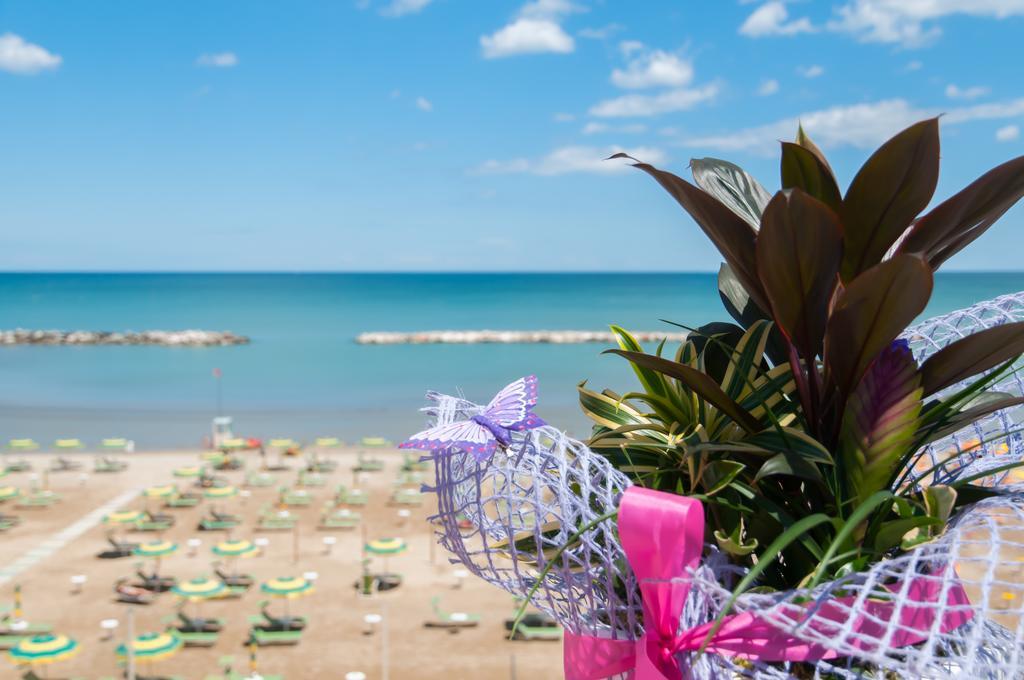 Hotel Eden Viserbella di Rimini المظهر الخارجي الصورة