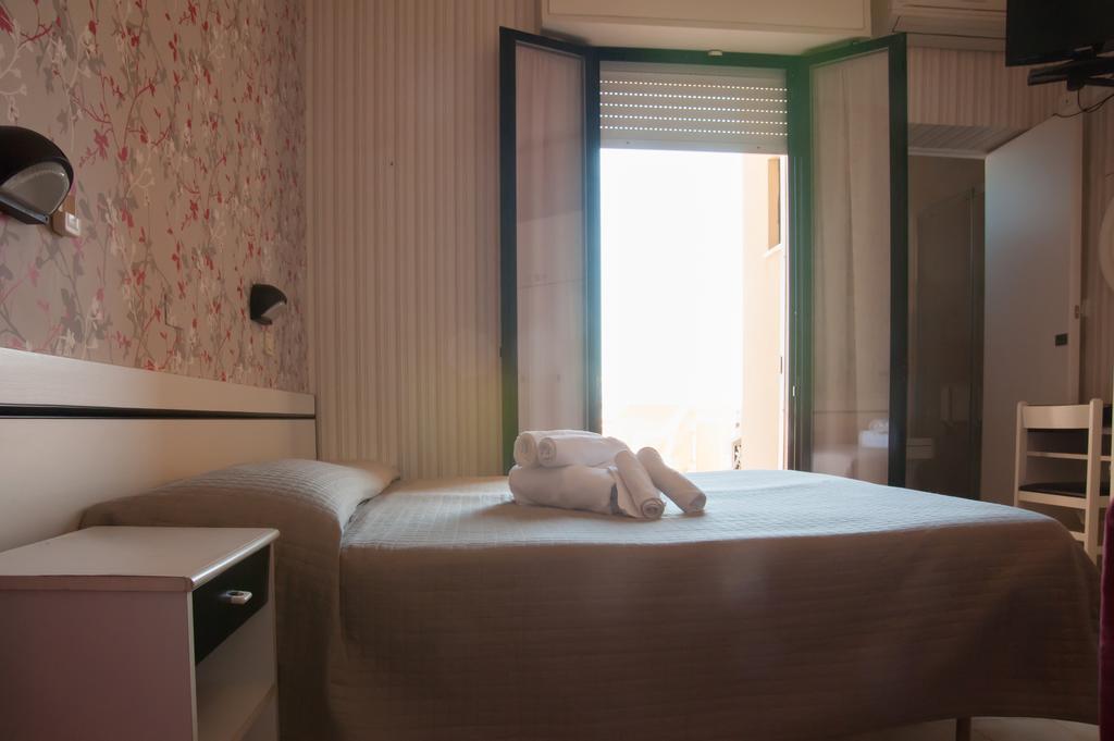 Hotel Eden Viserbella di Rimini المظهر الخارجي الصورة